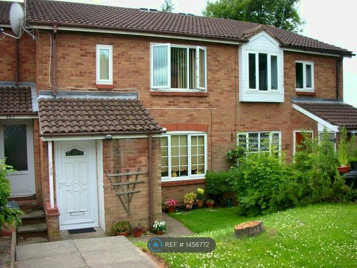 1 Bedroom Flat To Rent In Ragees Road, Kingswinford, DY6