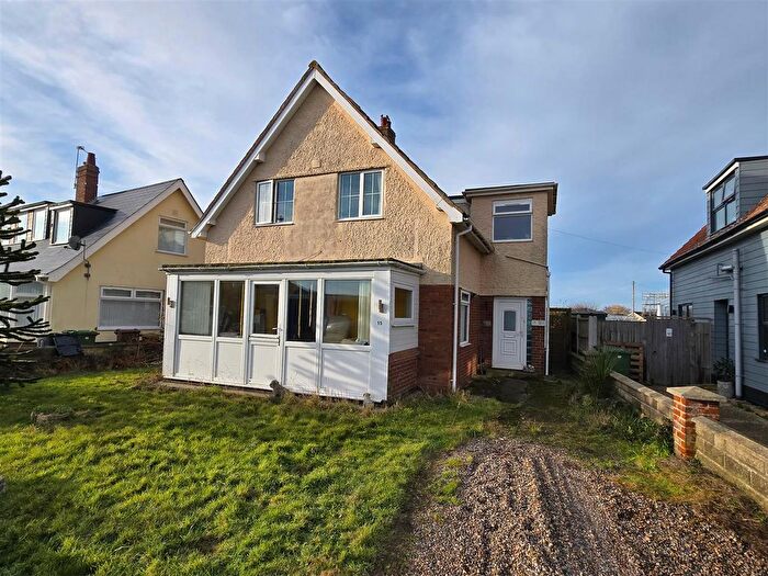 3 Bedroom Detached House For Sale In California Avenue, Scratby, NR29