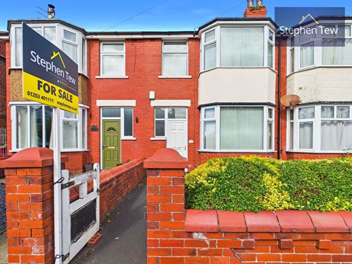 3 Bedroom Terraced House For Sale In Barmouth Avenue, Blackpool, FY3