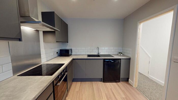 8 Bedroom Flat To Rent In Gloucester Road, Bishopston, Bristol, BS7