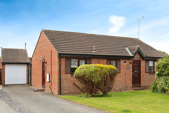 2 Bedroom Detached Bungalow For Sale In The Vineyards, Leven, Beverley, HU17
