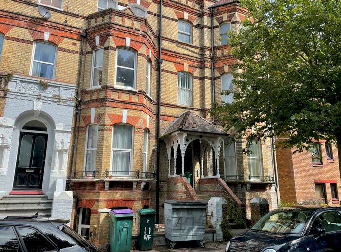 3 Bedroom Maisonette To Rent In Westbourne Gardens, Folkestone, CT20