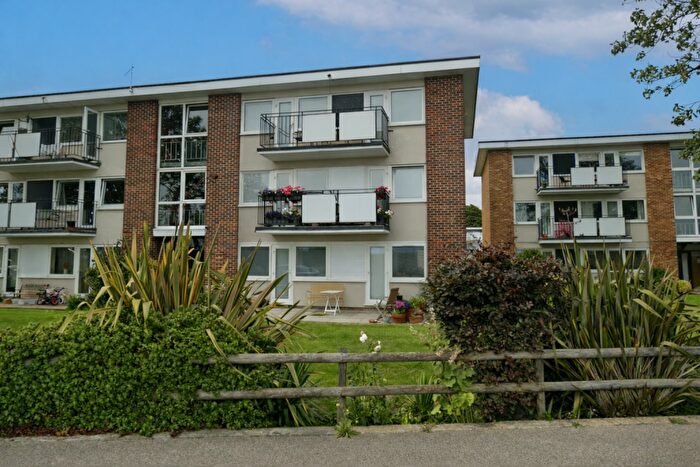 2 Bedroom Flat For Sale In Palmerston Court, Lord Warden Avenue, Walmer, Deal, Kent, CT14