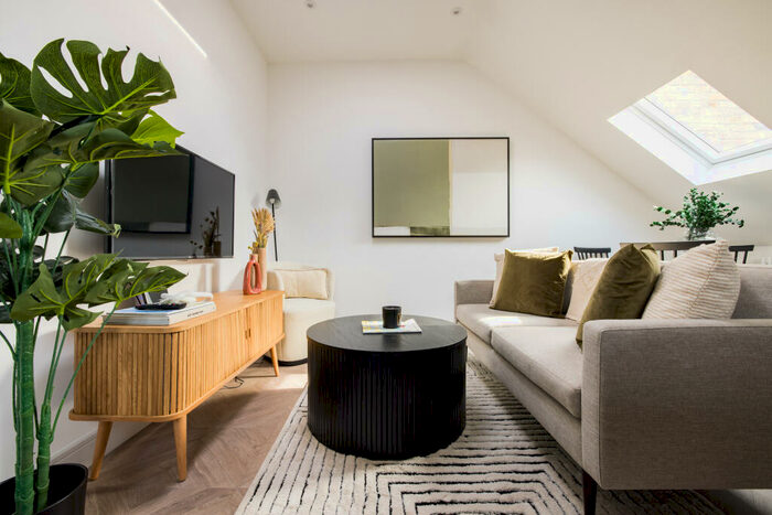 1 Bedroom Apartment To Rent In Dorothy Road, SW11