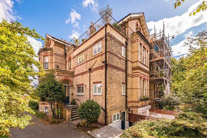 1 Bedroom Flat To Rent In Riverdale Road, St Margarets, TW1