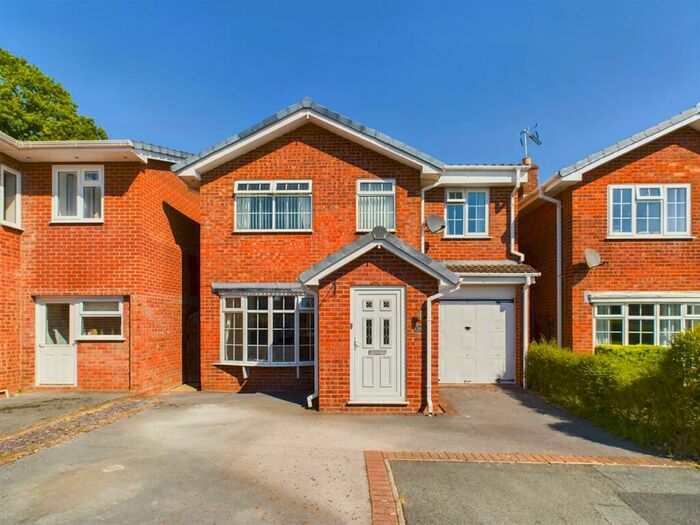 4 Bedroom House For Sale In Dafydd Close, BrynYBaal, Mold, CH7