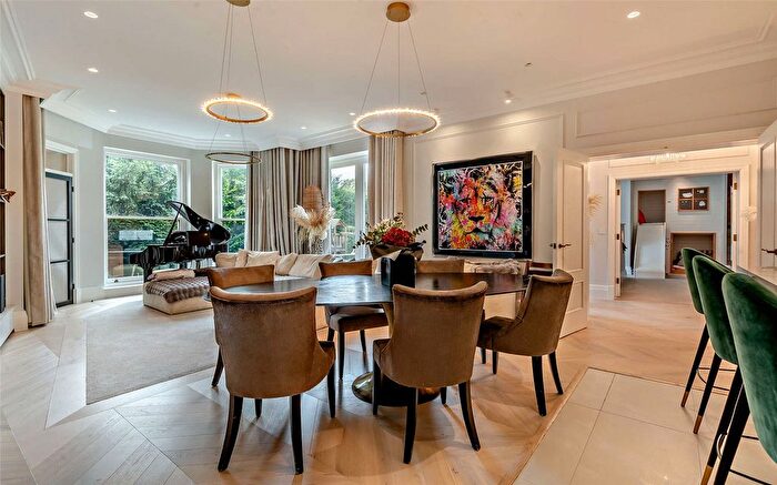 3 Bedroom Flat To Rent In Beechfield Road, Alderley Edge, Cheshire, SK9