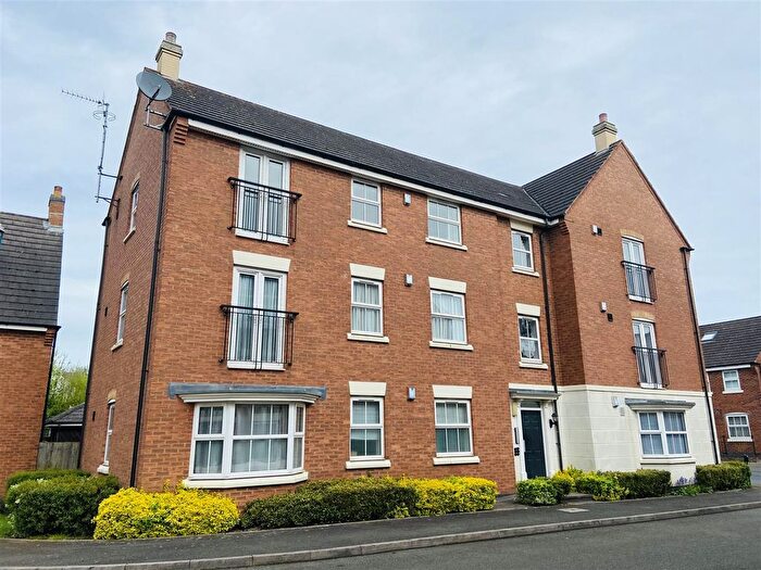 2 Bedroom Flat To Rent In Eden Gardens, Rowley Regis, West Midlands, B65