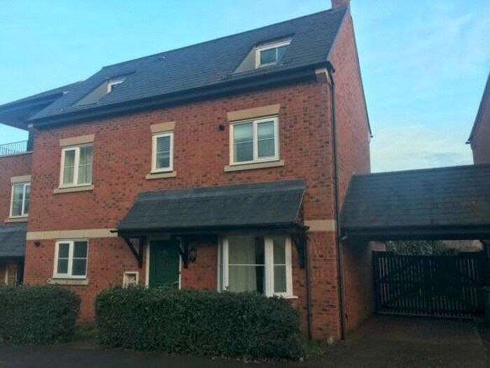 4 Bedroom Detached House To Rent In Southlands Drive, Bletchley, Milton Keynes, MK2