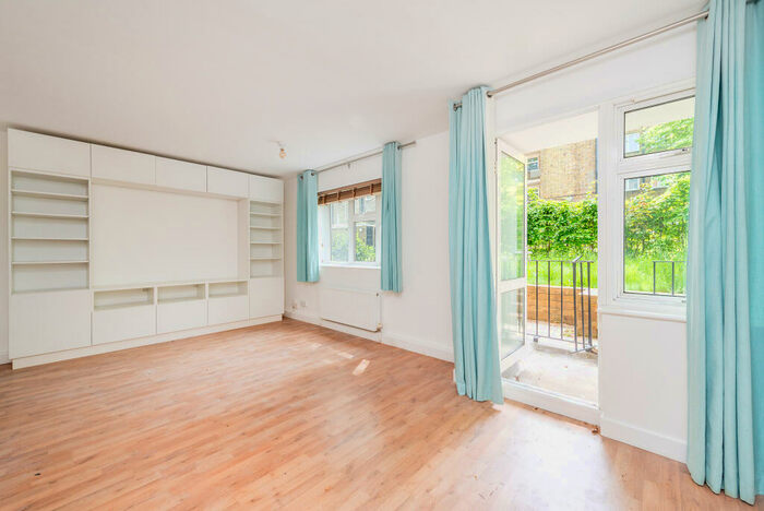 2 Bedroom Apartment To Rent In Albert Street, London, NW1