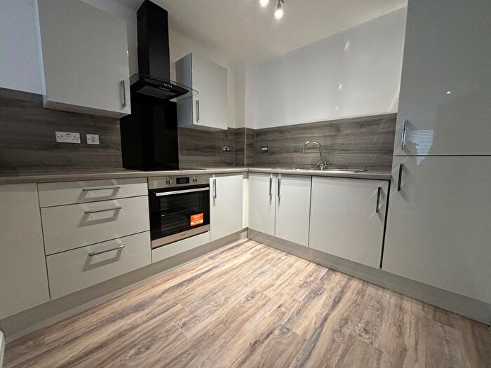 2 Bedroom Apartment To Rent In The Mint, B18