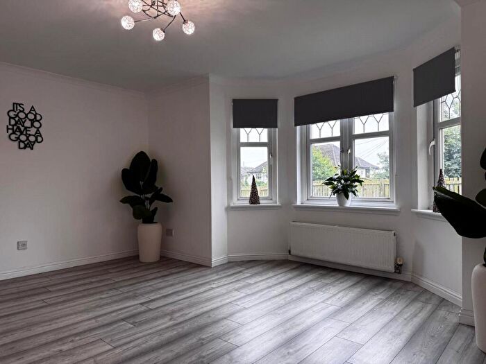 1 Bedroom Flat To Rent In Peasehill Fauld, Rosyth, Dunfermline, Fife, KY11