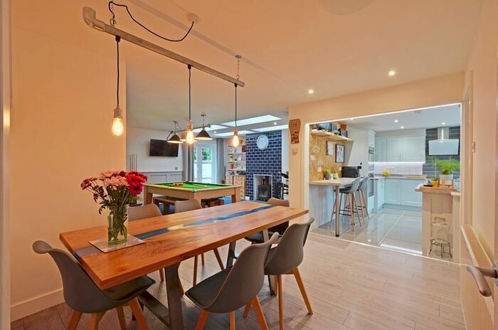 4 Bedroom Detached Bungalow For Sale In Ashley Road, Shortlanesend, Truro, TR4