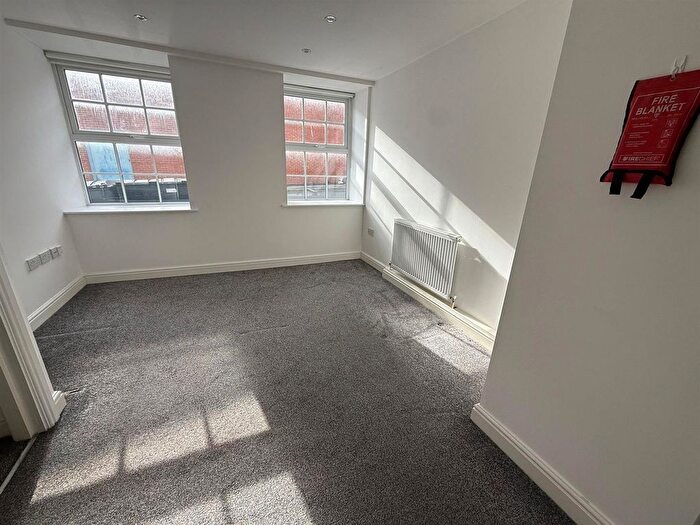 1 Bedroom Flat To Rent In Paxton Street, Stoke-On-Trent, ST1