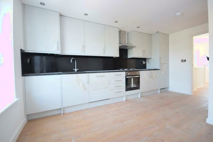 1 Bedroom Flat To Rent In Nunhead Lane, Peckham, SE15
