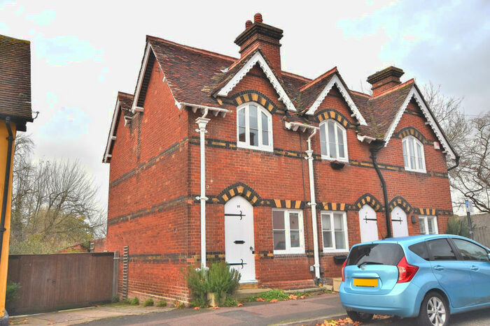 2 Bedroom Cottage To Rent In Castle Street, Saffron Walden, Essex, CB10