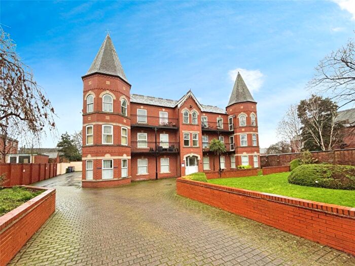 2 Bedroom Flat For Sale In Auckland Road, Doncaster, South Yorkshire, DN2