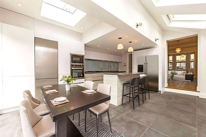 4 Bedroom Terraced House To Rent In Swanscombe Road, London, W4