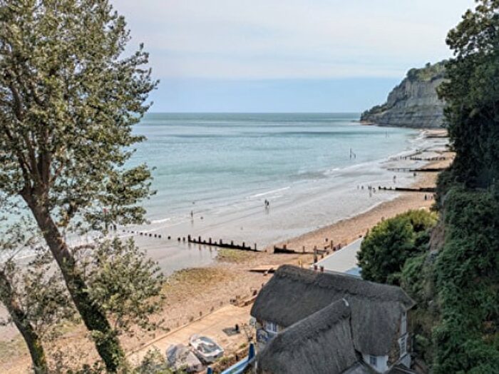 2 Bedroom Flat To Rent In Palmerston Road, Shanklin, PO37