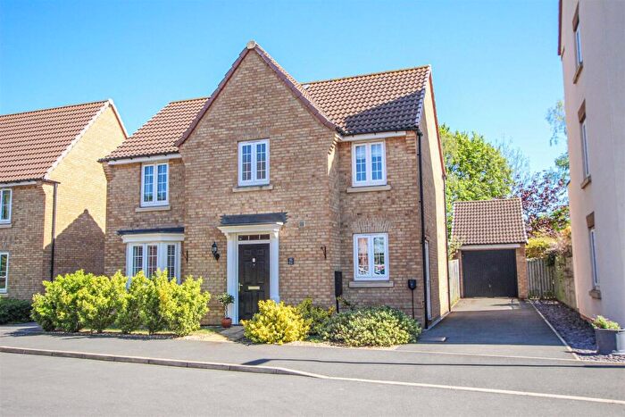 4 Bedroom Detached House For Sale In Buttermere Crescent, Lakeside, Doncaster, DN4