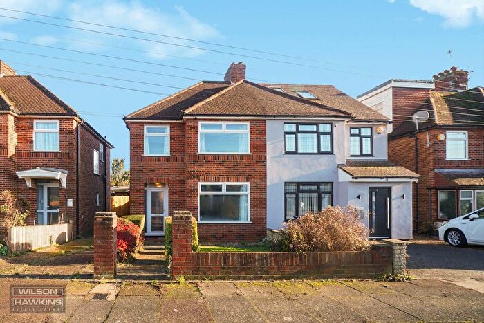 3 Bedroom Semi-Detached House For Sale In Broadfields, Harrow, HA2