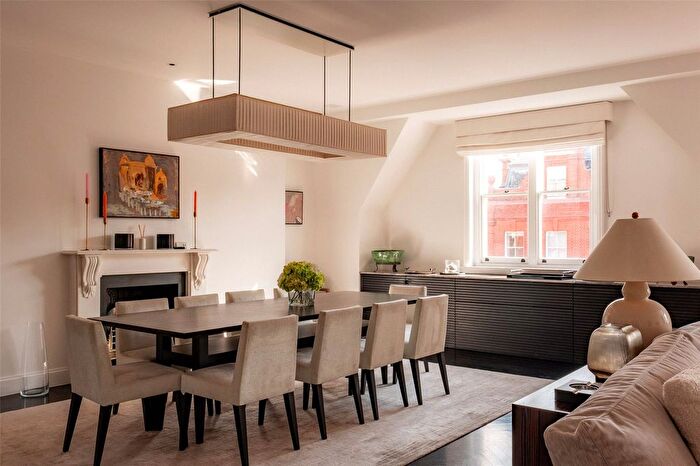 3 Bedroom Flat To Rent In Pont Street, Knightsbridge, SW1X