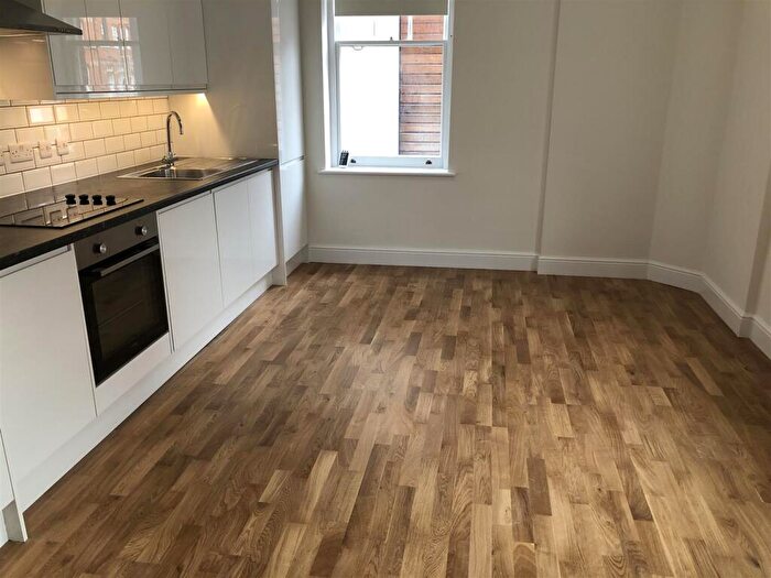 2 Bedroom Apartment To Rent In Camden High Street, London, NW1