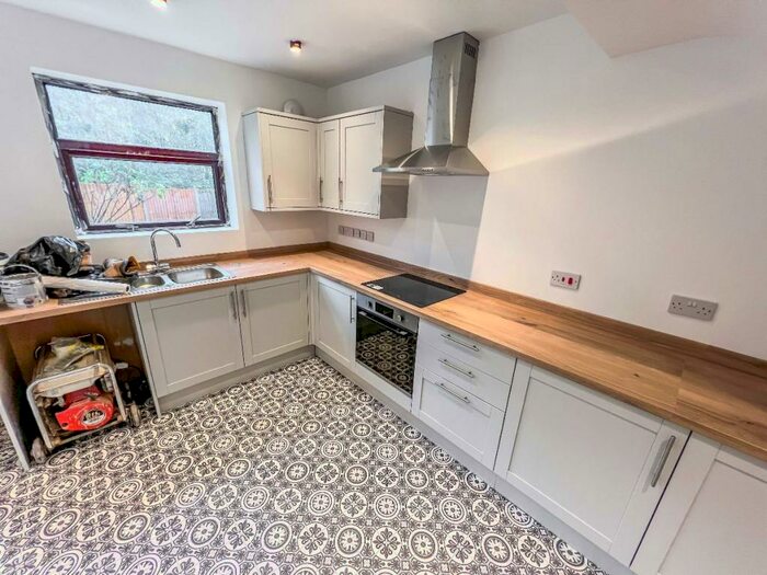 3 Bedroom Semi-Detached House To Rent In Chapel Street, Pensnett, Brierley Hill, DY5