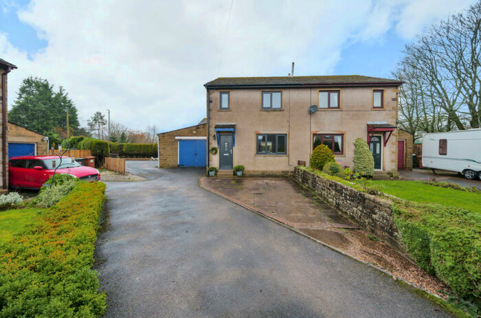 3 Bedroom Semi-Detached House For Sale In Neville Court, Gargrave, Skipton, BD23