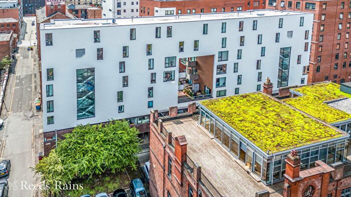2 Bedroom Flat For Sale In Loom Street, Manchester, M4