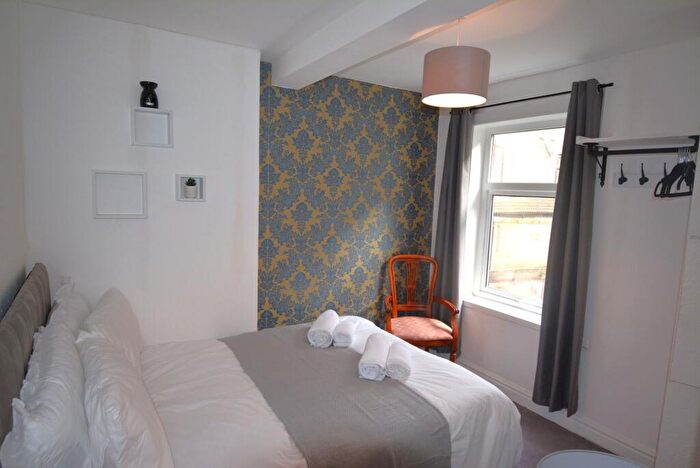 2 Bedroom Flat To Rent In Coronation Street, Blackpool, FY1