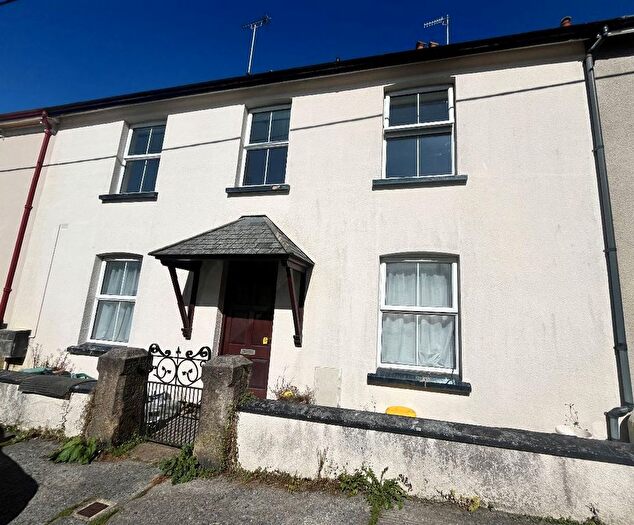 2 Bedroom Flat To Rent In Kempley Road, Okehampton, EX20