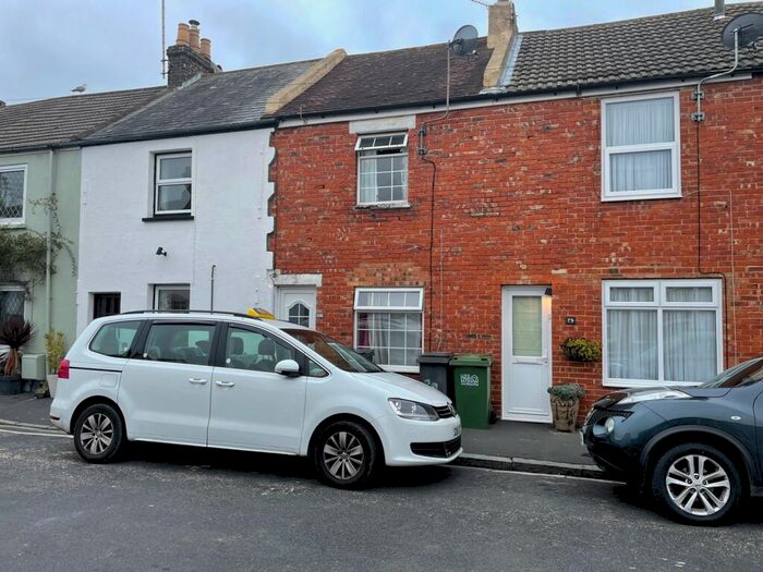 2 Bedroom Terraced House To Rent In Longstone Road, BN22
