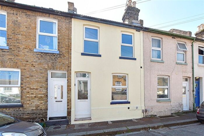 3 Bedroom Terraced House For Sale In Winchelsea Street, Dover, Kent, CT17