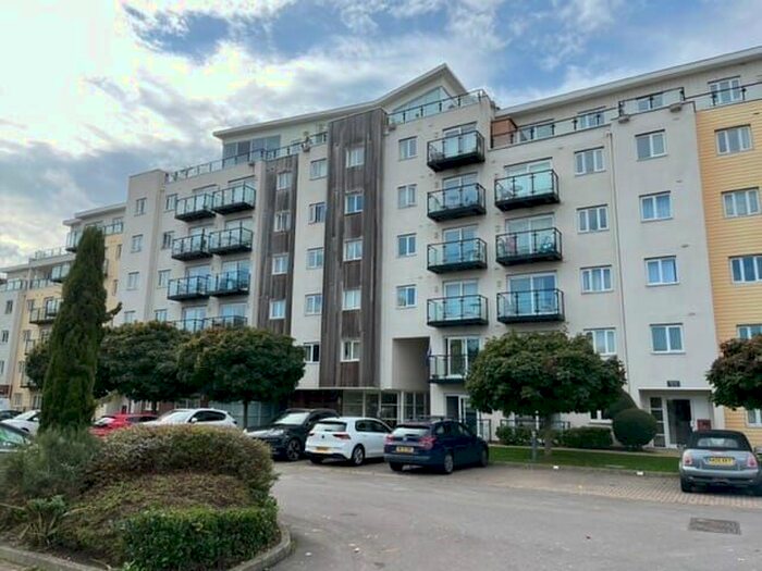 2 Bedroom Flat To Rent In Gisors Road, Southsea, PO4