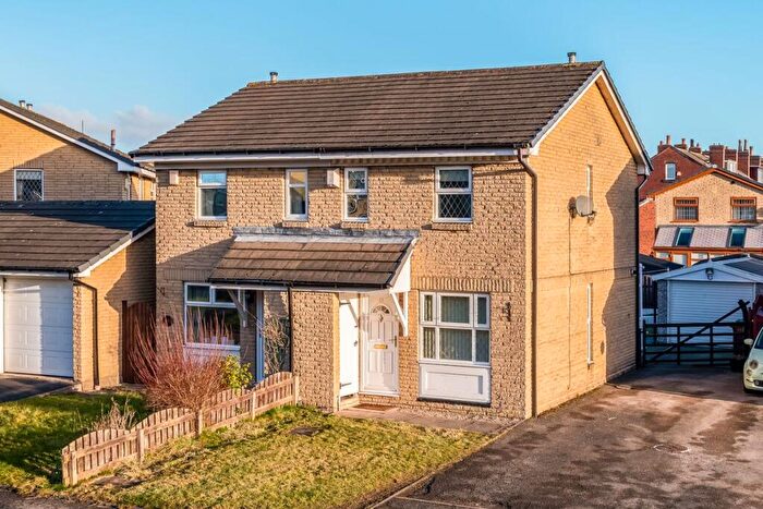 2 Bedroom Semi-Detached House For Sale In Newcastle Close, Drighlington, BD11