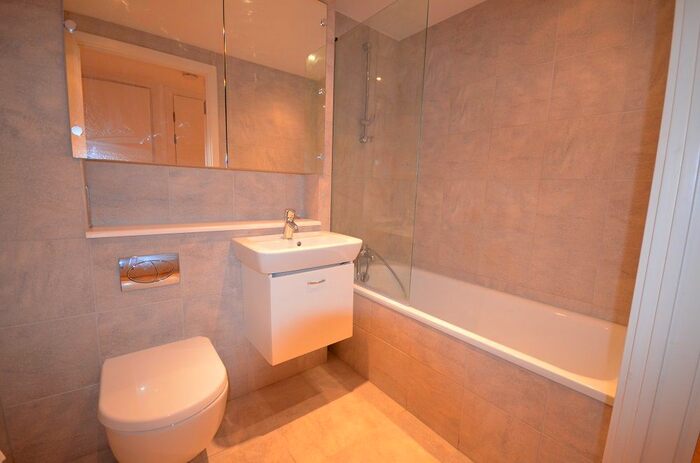 1 Bedroom Flat To Rent In Deals Gateway, London, SE13