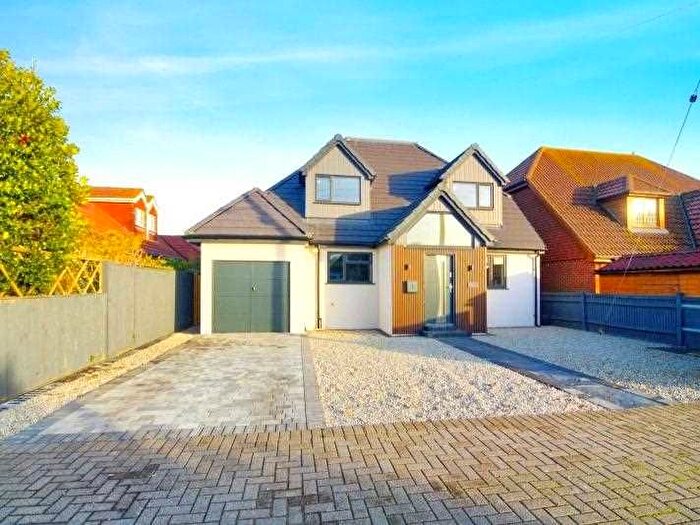 5 Bedroom Property To Rent In Meehan Road, Greatstone, New Romney, TN28