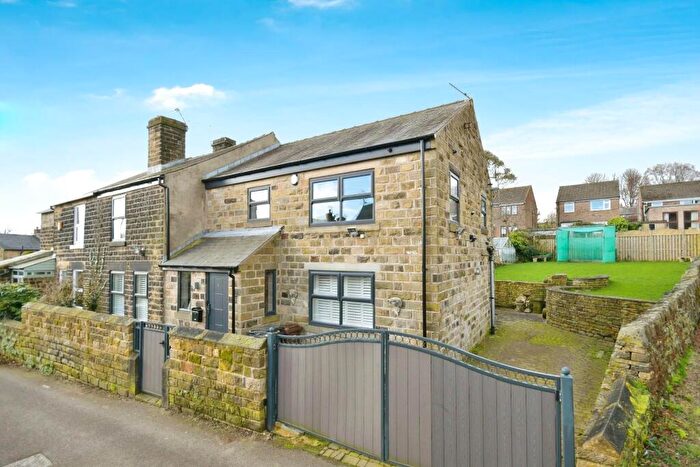 4 Bedroom Semi Detached House For Sale In Middle Lane, Grenoside, S35