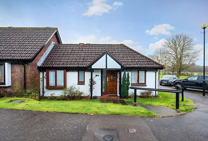 2 Bedroom Bungalow For Sale In Willow Walk, Redhill, Surrey, RH1