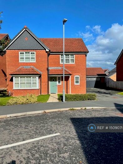 4 Bedroom Detached House To Rent In Teal Close, Wesham, Preston, PR4