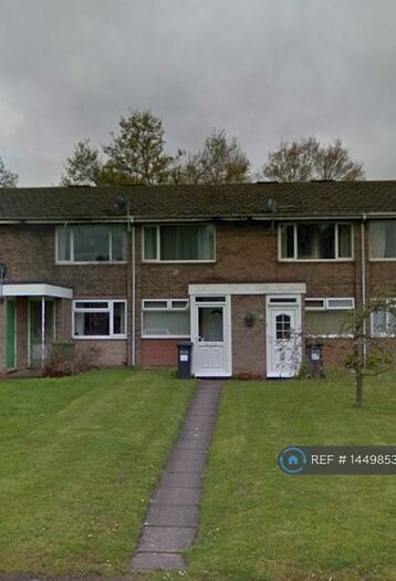 2 Bedroom Maisonette To Rent In Draycote Close, Solihull, B92