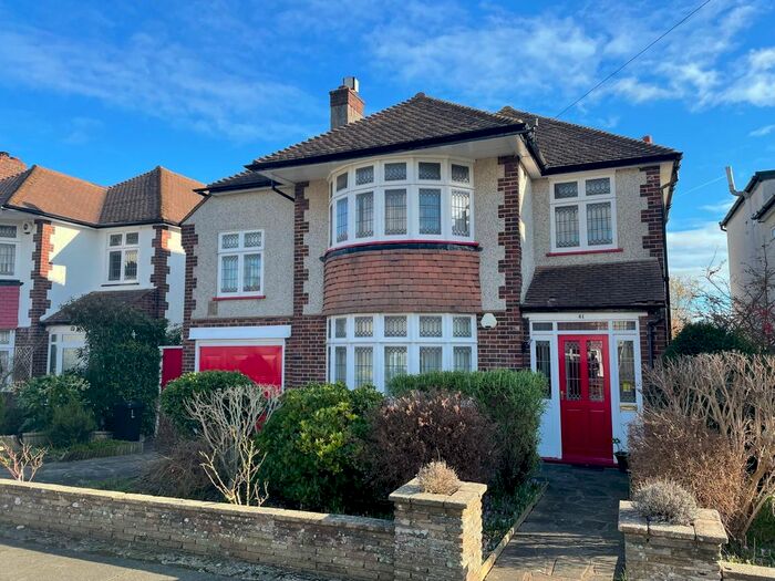 4 Bedroom Detached House To Rent In The Ridge, Orpington BR6