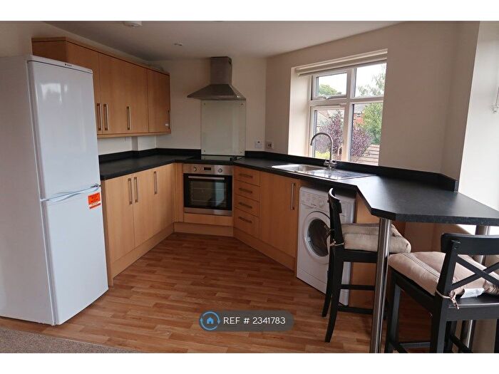 1 Bedroom Flat To Rent In Richmond Court, Bournemouth, BH8