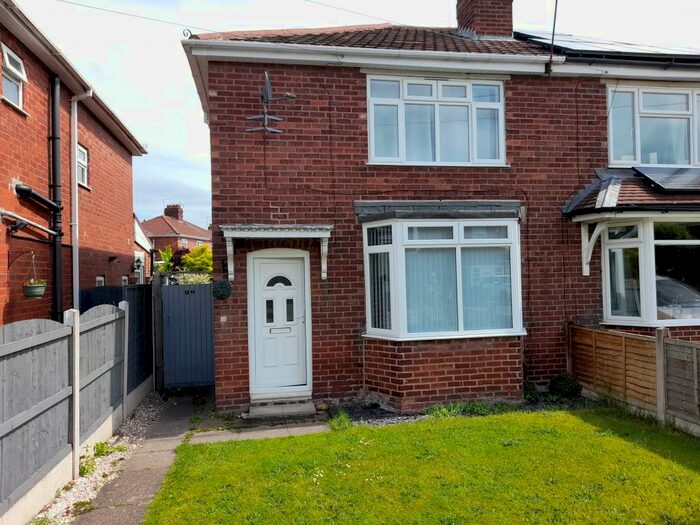 2 Bedroom House To Rent In Second Avenue, Stafford, ST16