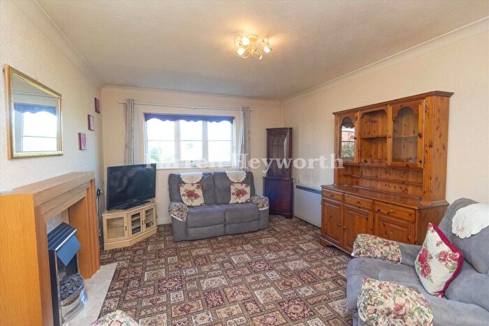 2 Bedroom Flat For Sale In Kingfisher Mews, Poulton Le Fylde, FY6