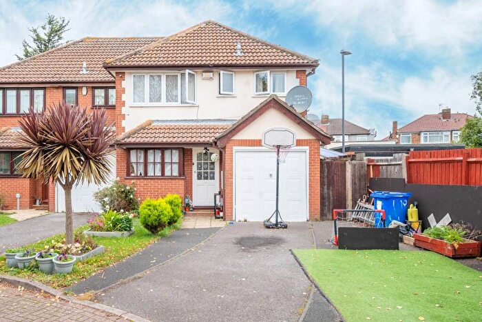 4 Bedroom Semi-Detached House For Sale In Morley Crescent West, Stanmore, HA7