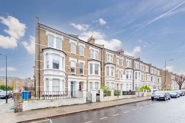 2 Bedroom Flat To Rent In Saltram Crescent, Maida Vale, W9