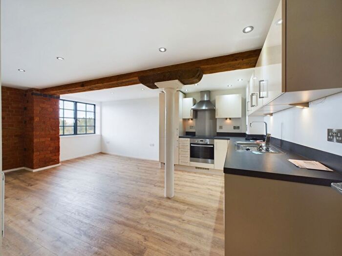 2 Bedroom Flat To Rent In Lock Warehouse, The Docks, Gloucester, GL1