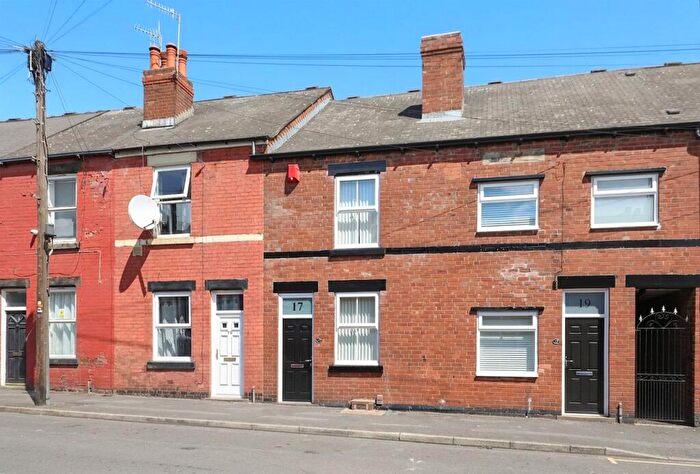3 Bedroom Terraced House For Sale In Southwell Road, Sheffield, S4